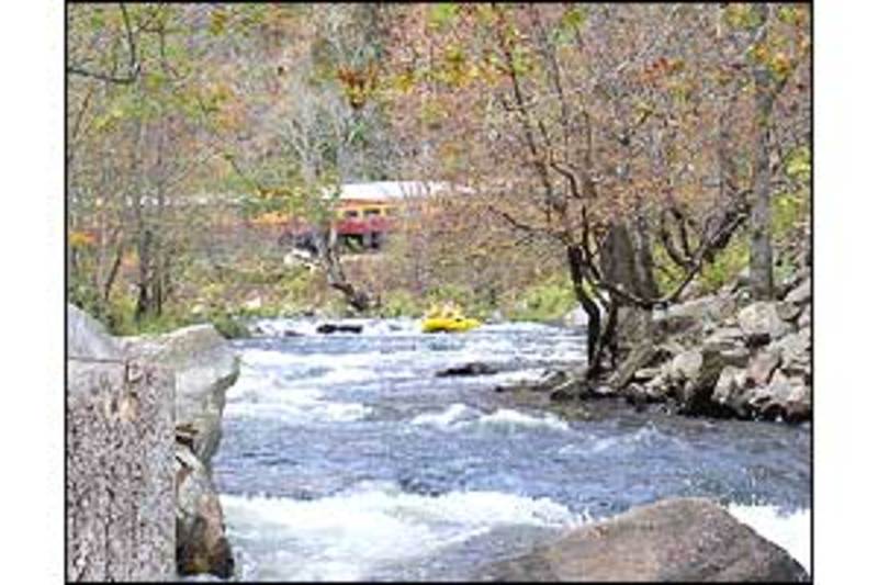 Carolina Outfitters Whitewater Rafting