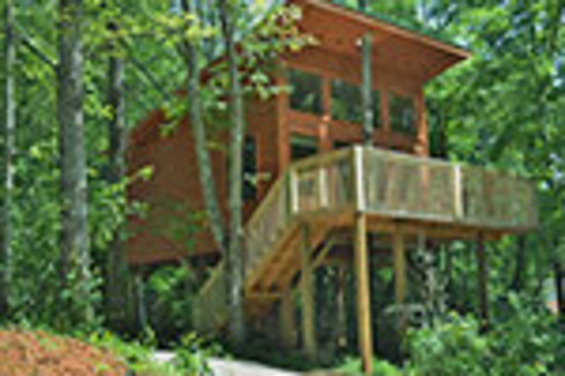 Rivers Edge Treehouse Resort