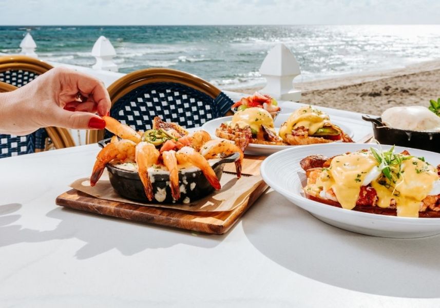 Benny’s On The Beach photo