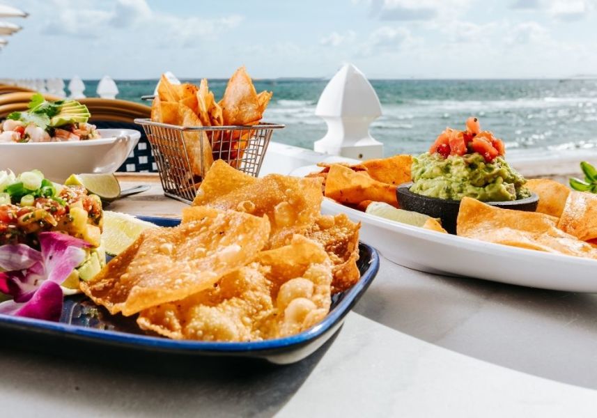 Benny’s On The Beach photo