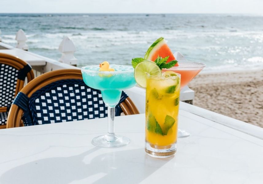Benny’s On The Beach photo