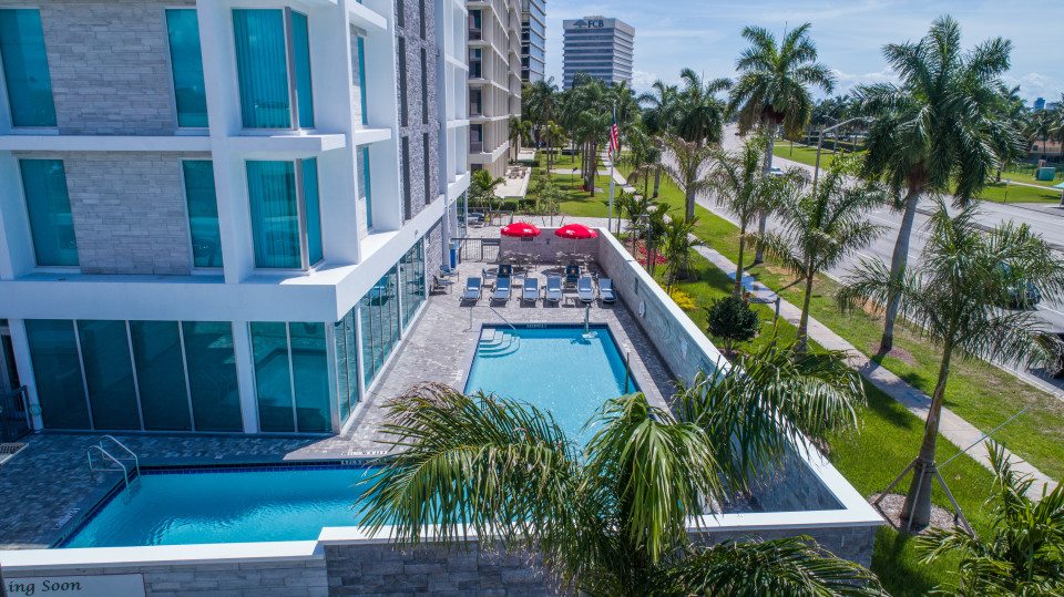 Hilton Garden Inn West Palm Beach I95 Outlets photo