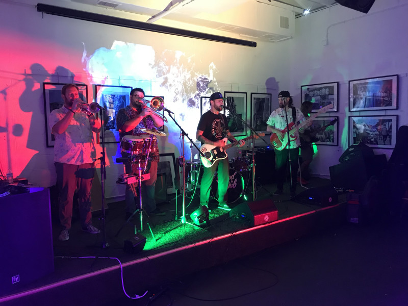 Das Peach Art Collective Foto