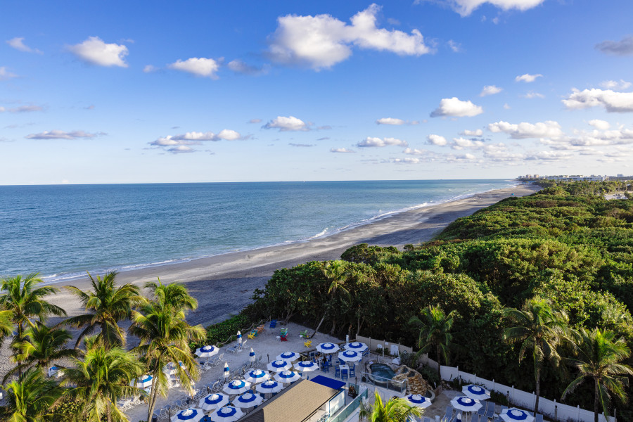 Jupiter Beach Resort & Spa photo