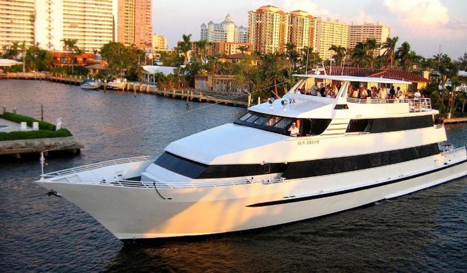Lots of Yachts/Lots of Spots photo