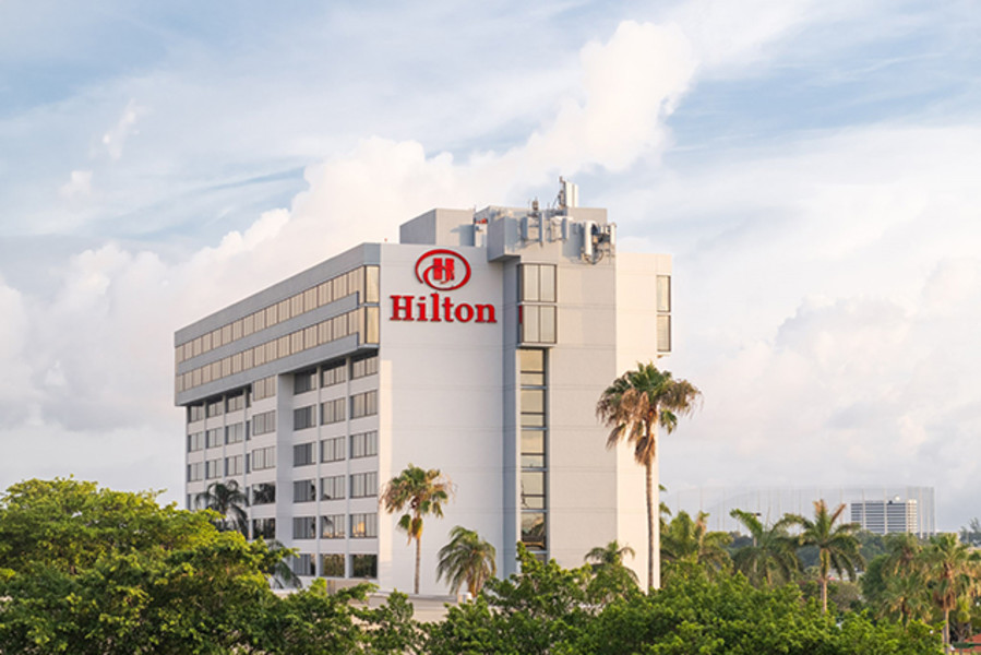 Hilton Palm Beach Airport listing image