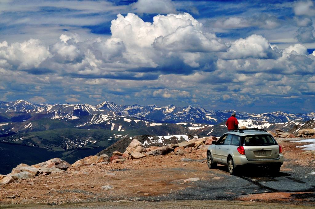 https://assets.simpleviewinc.com/simpleview/image/upload/c_limit%2Ch_1200%2Cq_75%2Cw_1200/v1/clients/denver/MountEvans_CreditVISITDENVER_23656697-55c1-444f-8f48-2f48cf3fe3de.jpg