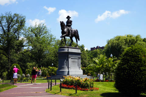 Washington Statue Public Garden