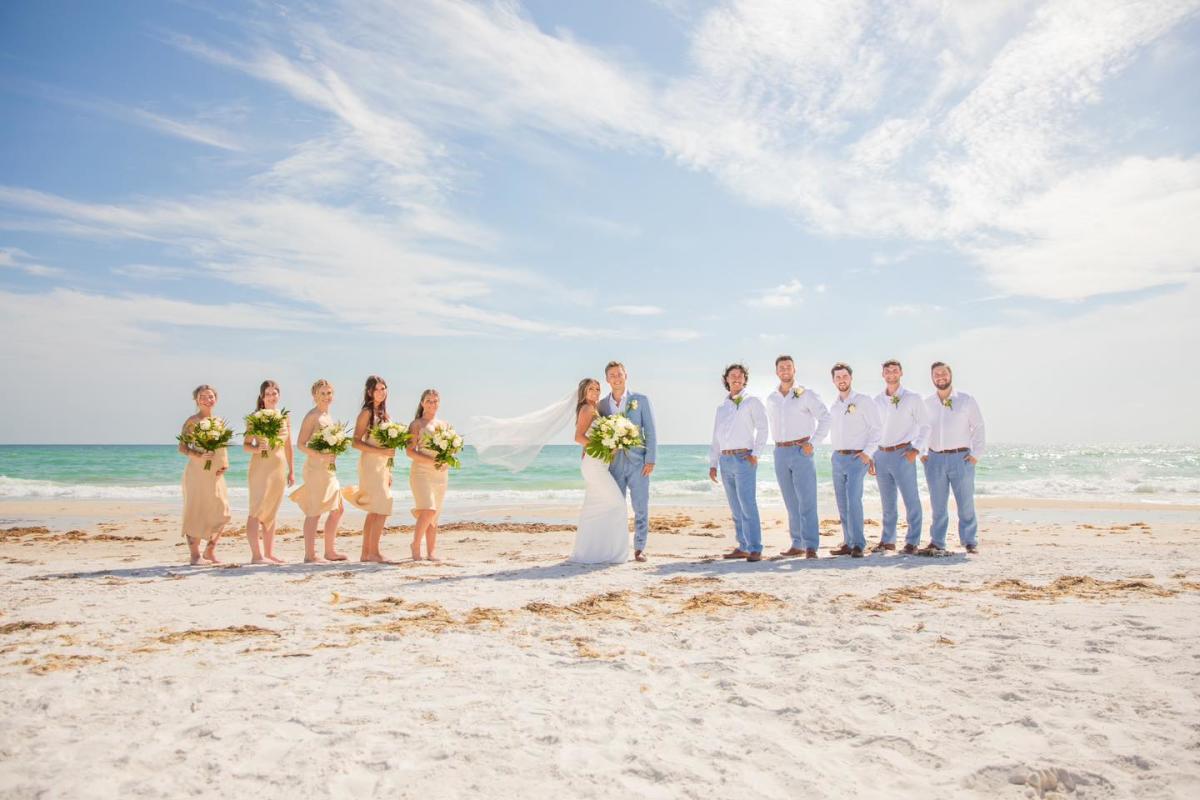 AMI Beach Weddings in Anna Maria Island | VISIT FLORIDA, image size:1200x800