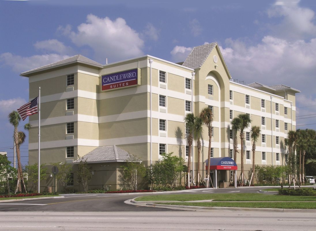 Candlewood Suites Ft Lauderdale Airport/Cruise Port in Fort Lauderdale