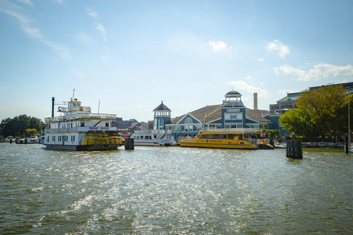 Old Town Waterfront in Alexandria, VA Dining & Water Taxis