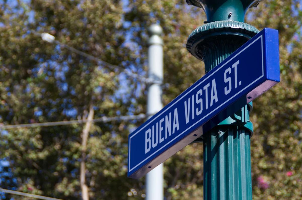 Things to Do on Buena Vista Street at Disneyland Resort