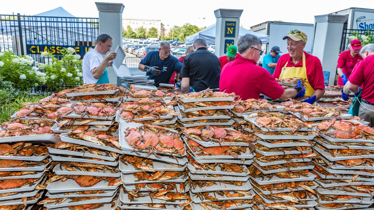 The Largest Crab Feast in the World Returns Rotary Crabs to Go