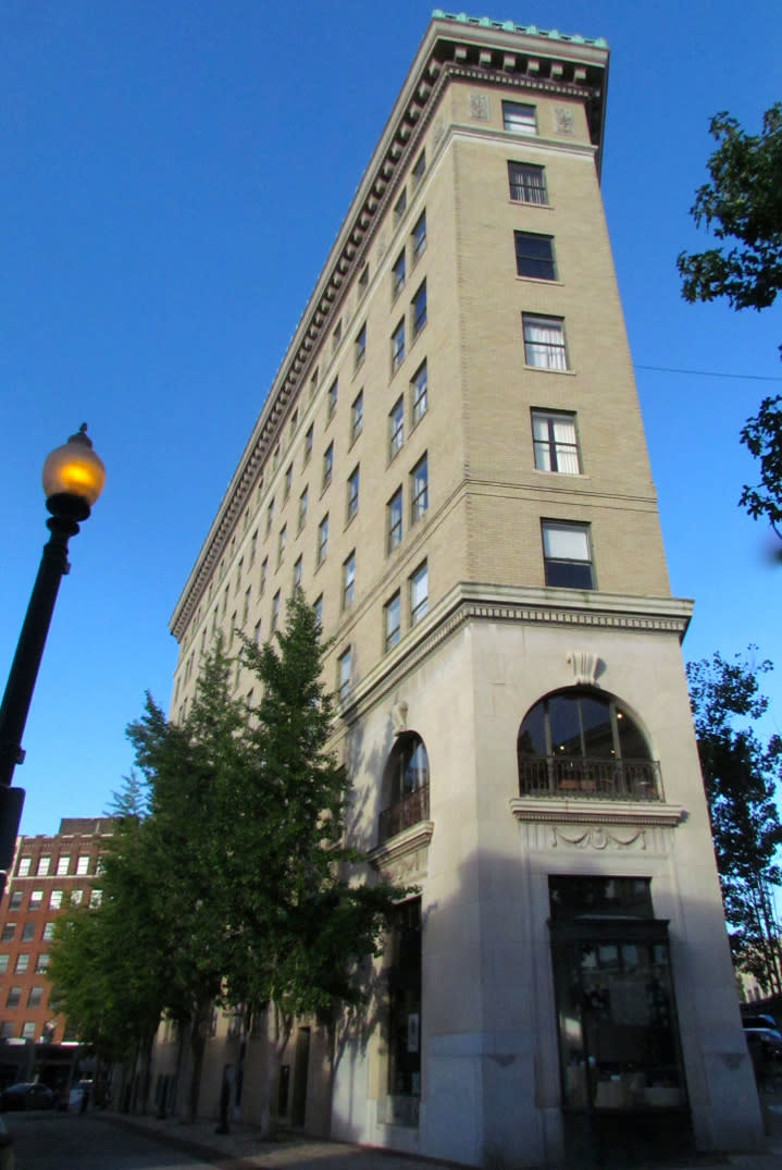 The Flatiron Building Asheville Nc S Official Travel Site