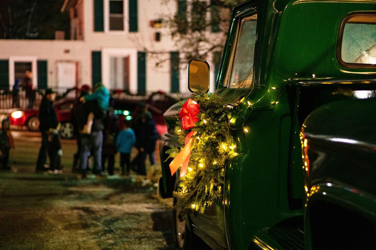 Oswego Christmas Walk returns December 2nd, 2022 to downtown Oswego