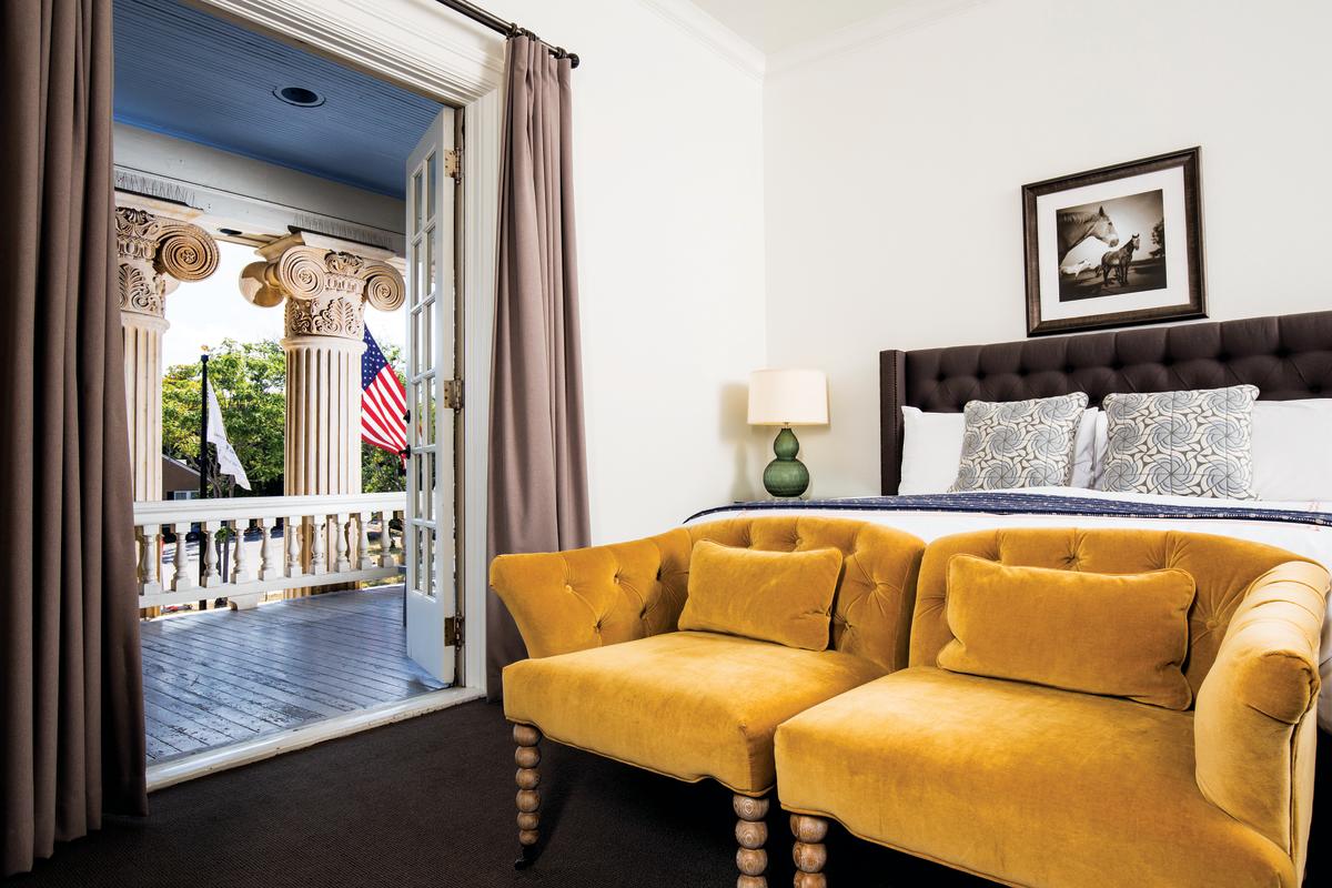 Central Austin Hotels & Hostels Visit Austin, TX