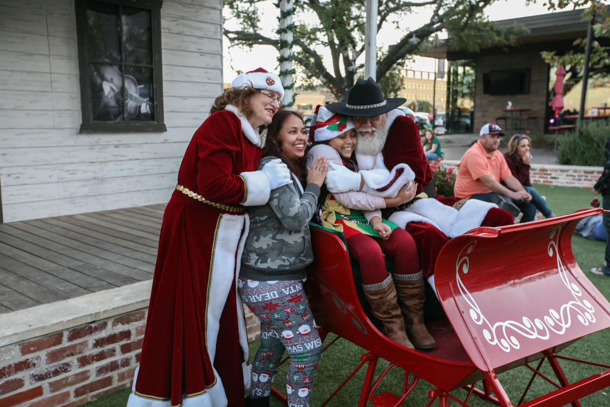 Holiday Events in College Station | Concerts, Parades & Lights