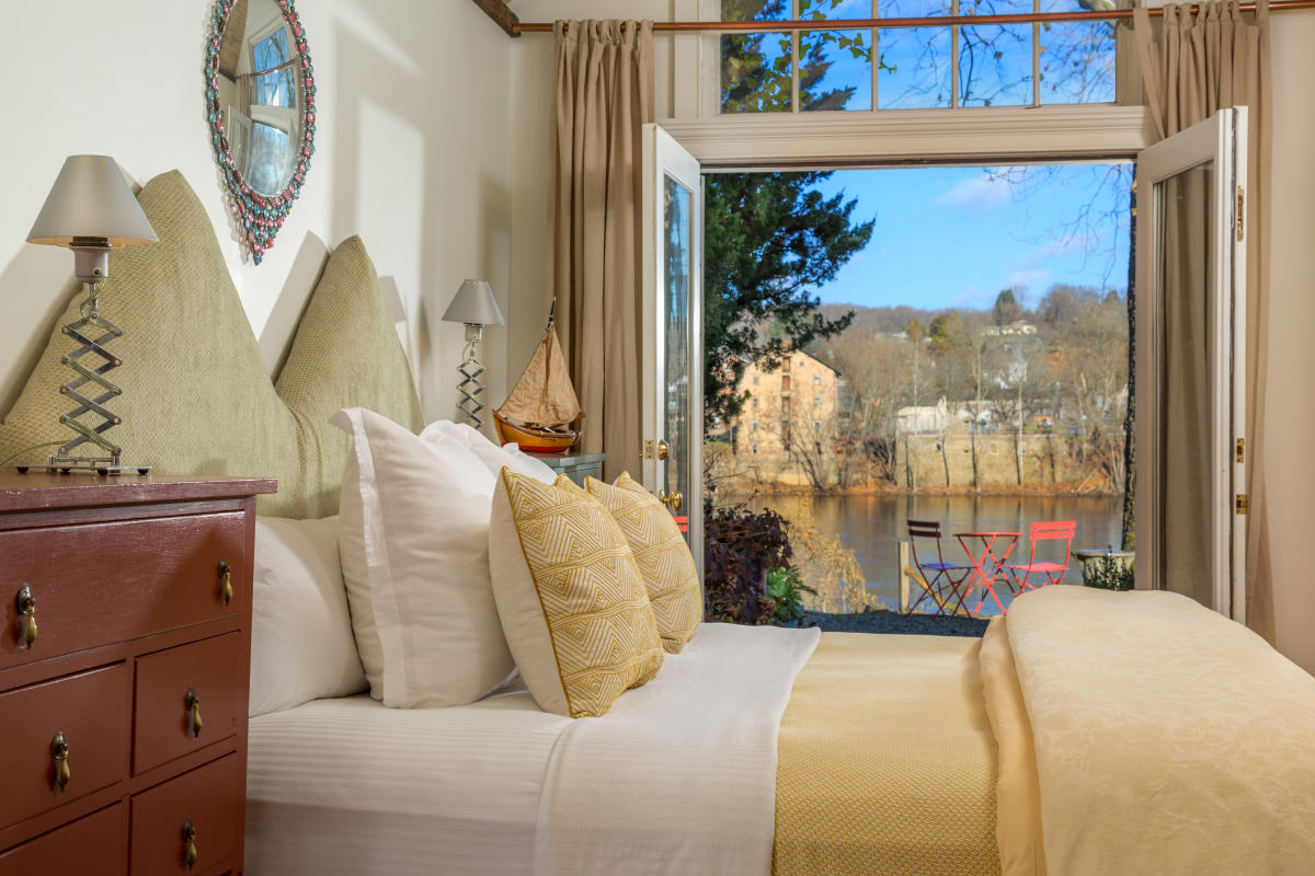 Bucks County, Pennsylvania, Rooms with a View