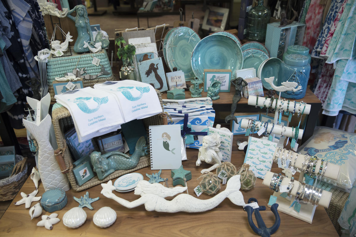 Two Harbors General Store In Catalina Island Food & Supplies