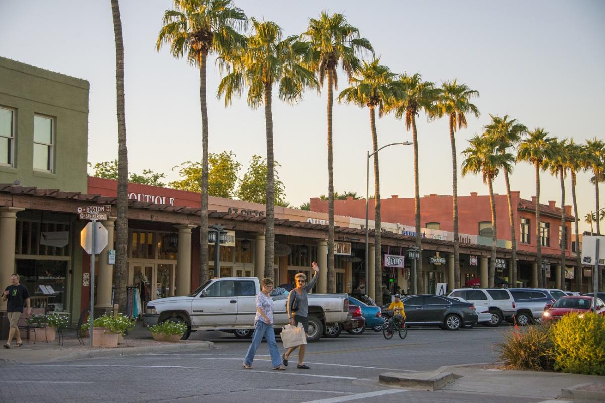 Downtown Chandler AZ | Restaurants, Shopping & Attractions