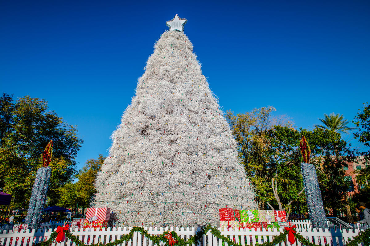Tumbleweed top christmas tree