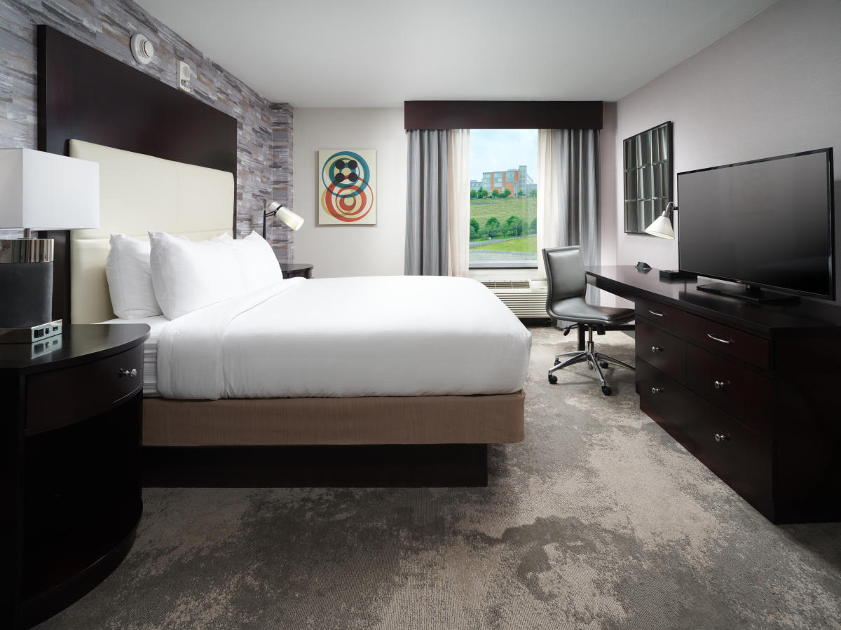 Doing Downtown Chattanooga With The Doubletree