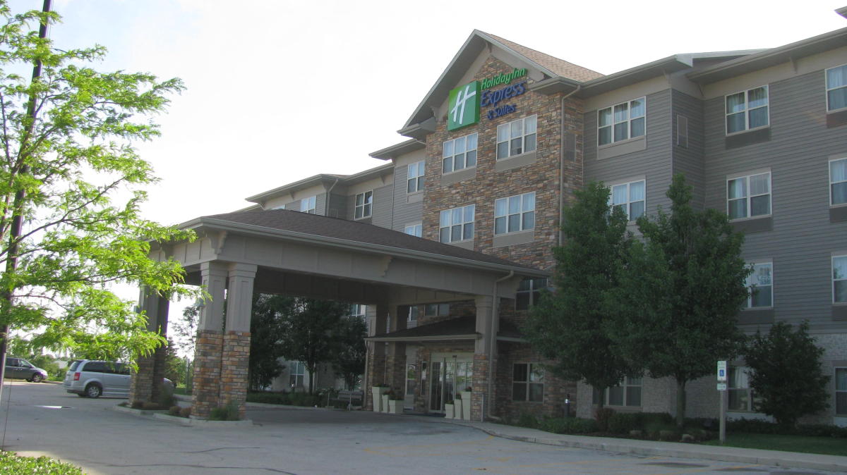 Chicago Northwest Roselle Hotels