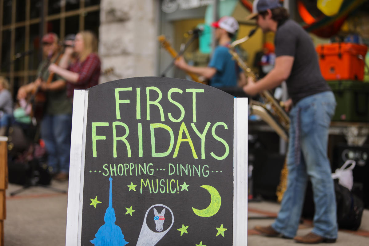 Downtown Columbia Tennessee. Muletown. Shopping. Things to do around