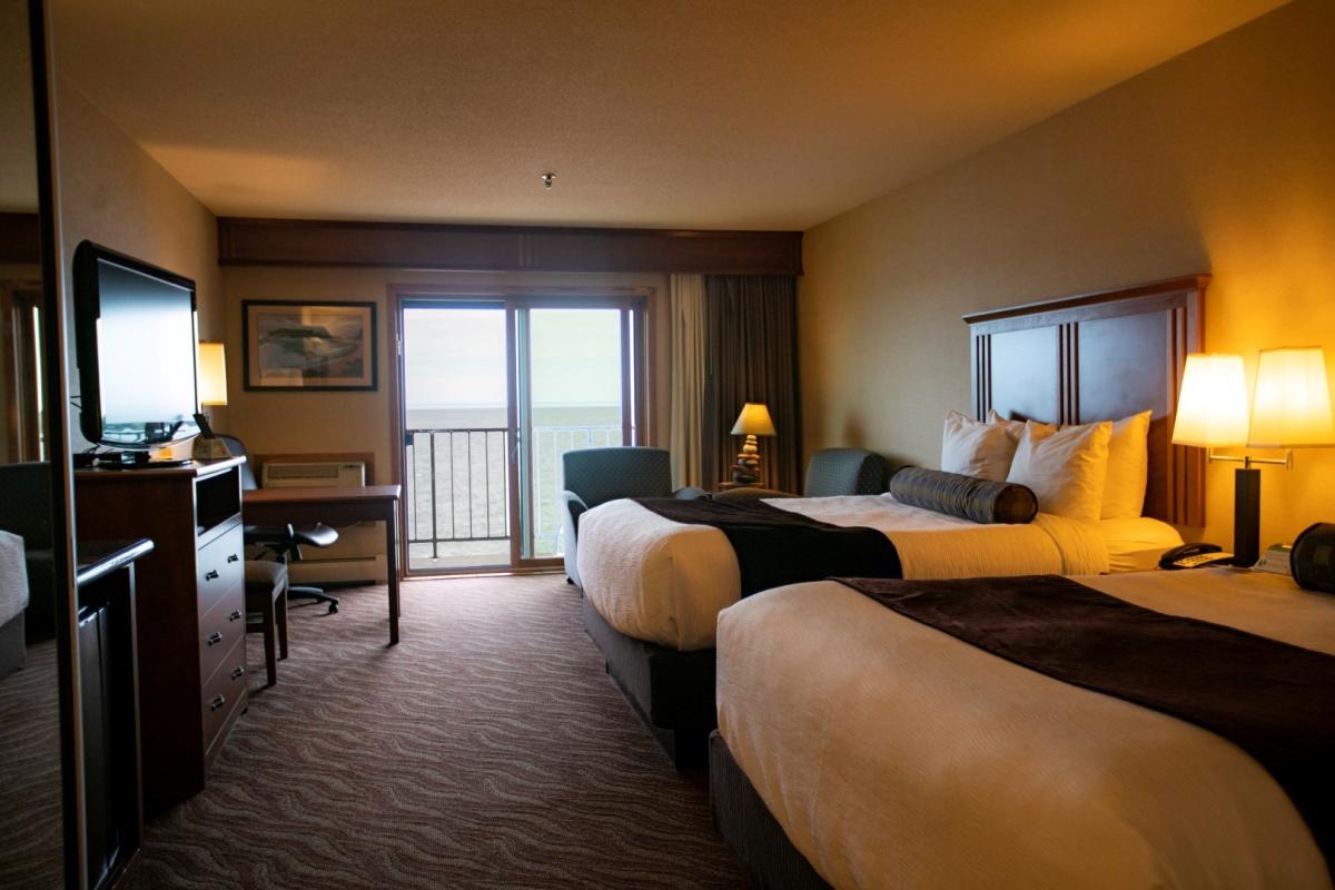 Cook County Hotels & Motels Find Your Lakeside Comfort