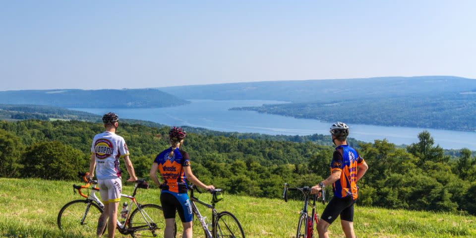The Complete Guide to Keuka Lake: One of the Most Unique Bodies of 