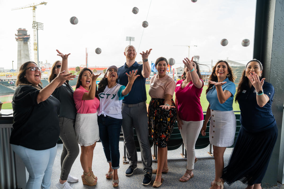 VISIT CORPUS CHRISTI AND THE CORPUS CHRISTI HOOKS INVITE YOU TO ‘COAST