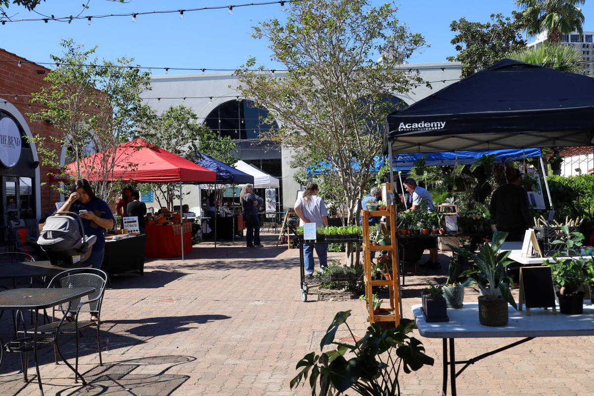 Outdoor Pop Up Markets in Corpus Christi