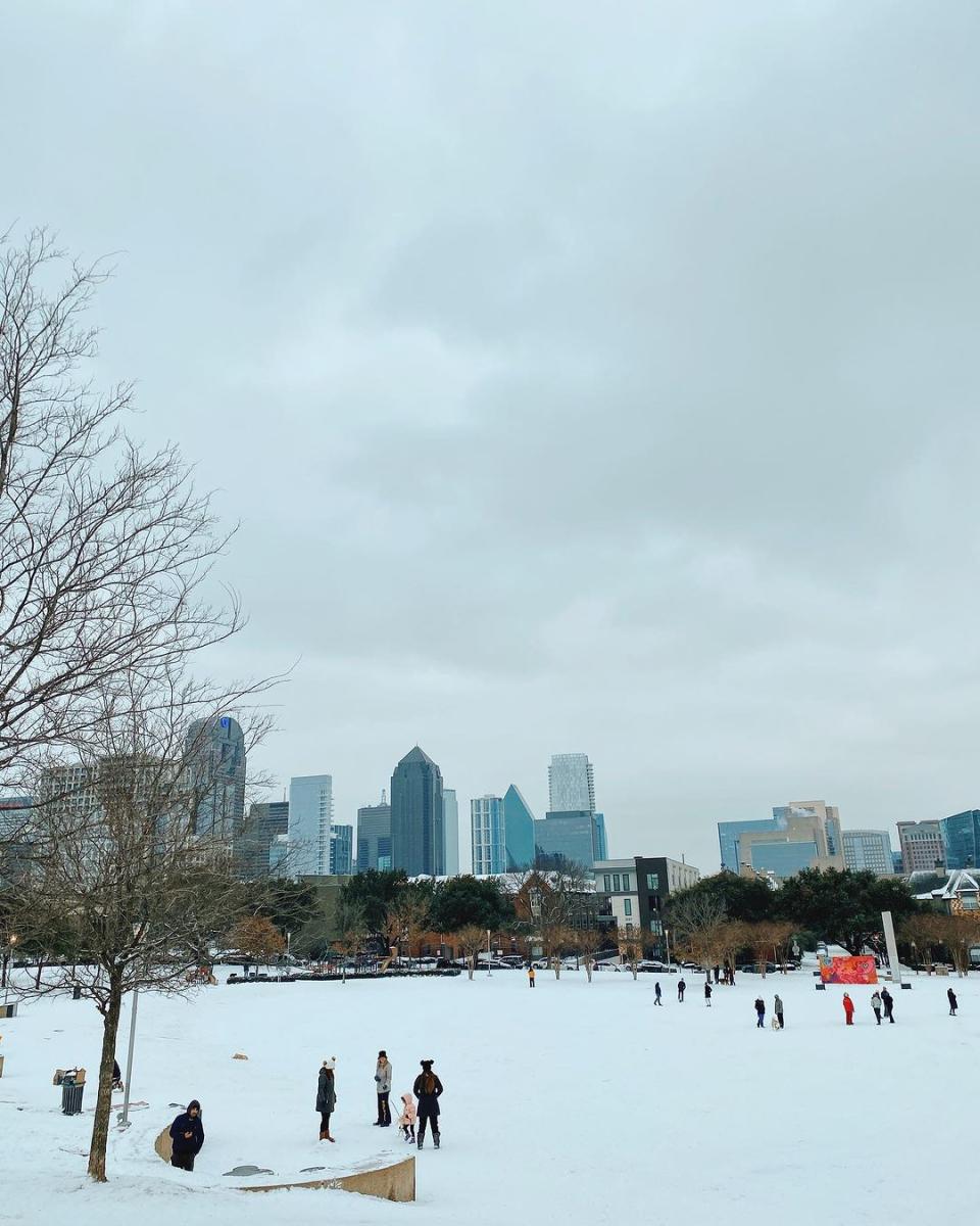 Weather Extremes in Dallas: Heatwaves and Cold Snaps