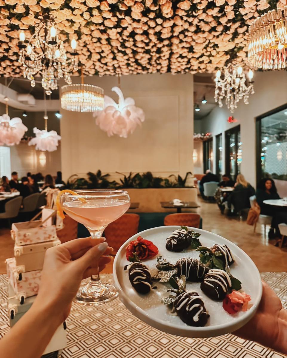 35+ Restaurants in Dallas for Valentine