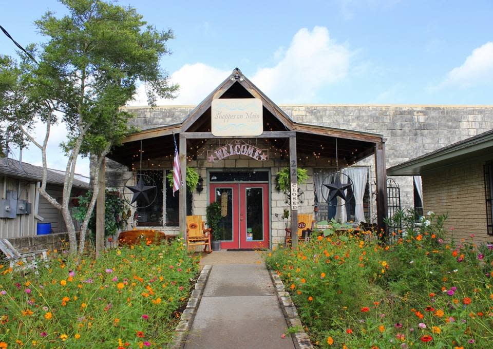Your Guide to Visiting Salado, Texas