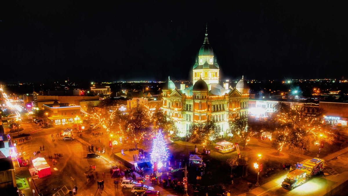 Things to Do in the Winter Holiday Activities in Denton, Texas