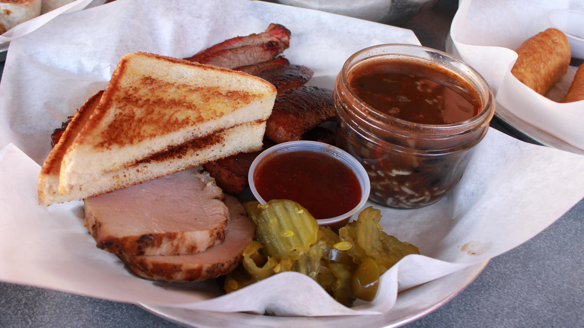Denton, TX BBQ | Delivery and Dine-In Restaurant