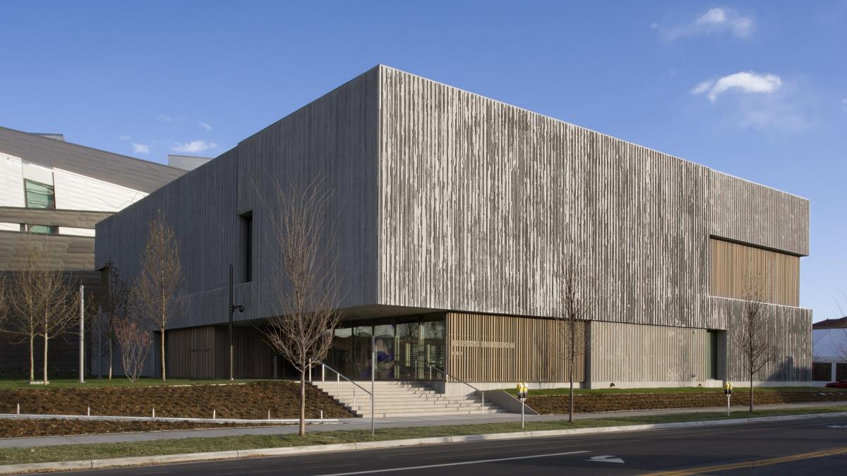 FIVE-STARRED CLYFFORD STILL MUSEUM | VISIT DENVER