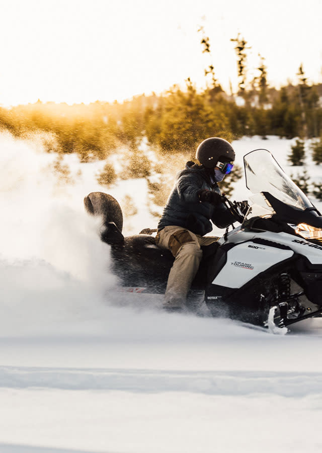 Holiday Outdoor Activities and Winter Fun in Denver