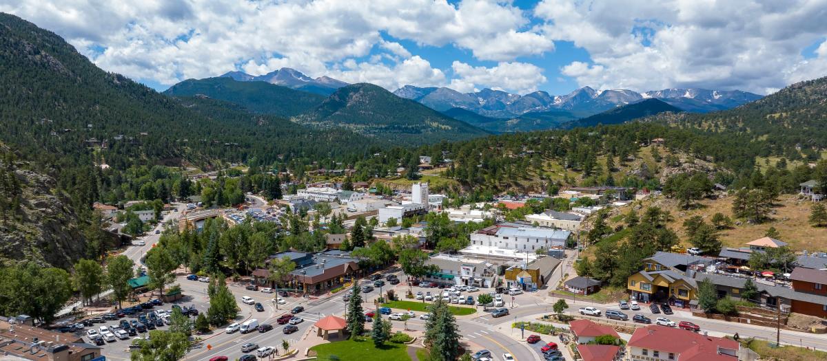 Stunning mountain view in Estes Park, Colorado