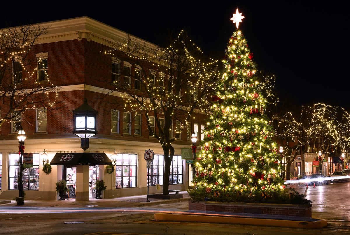 Christmas Lights & Holiday Activities in Dupage County, IL