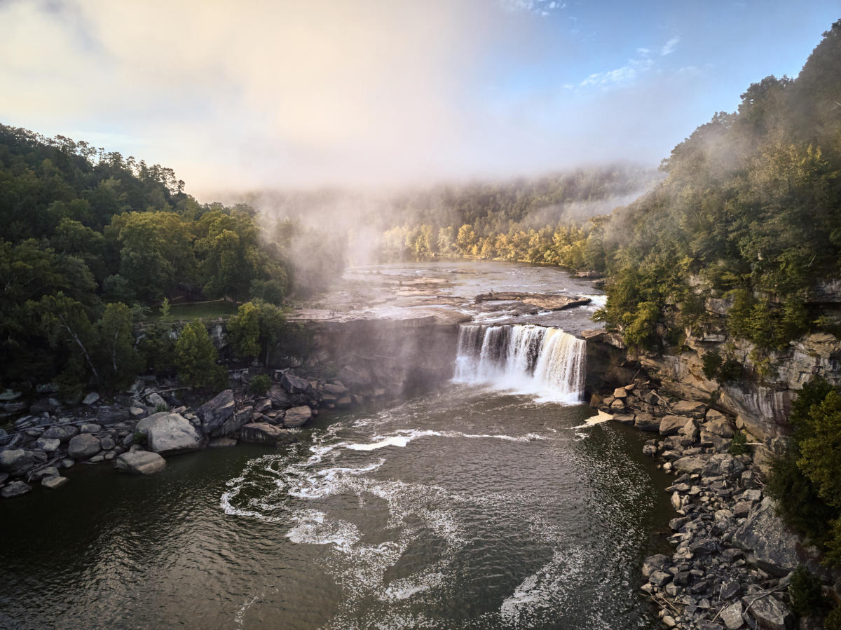 Cumberland Falls - Experience the Majestic Beauty | Explore KY Wildlands