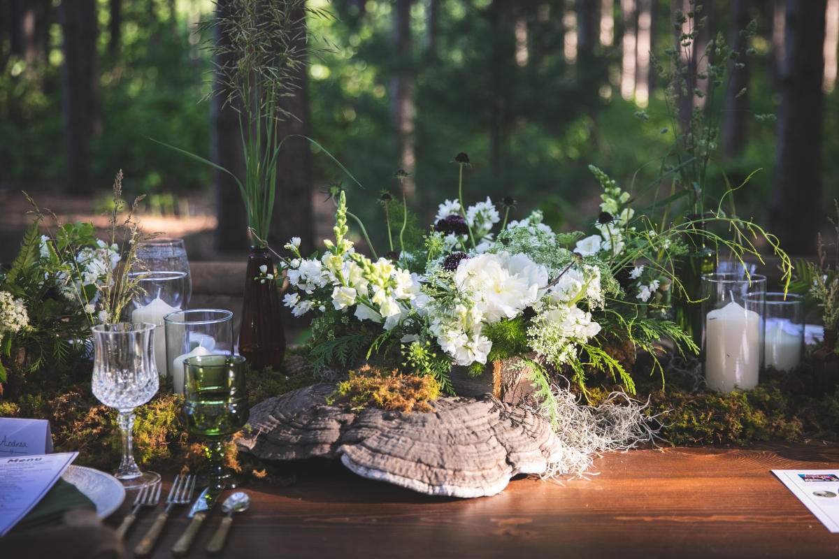 Wedding Florists Eau Claire Meeting & Wedding Services