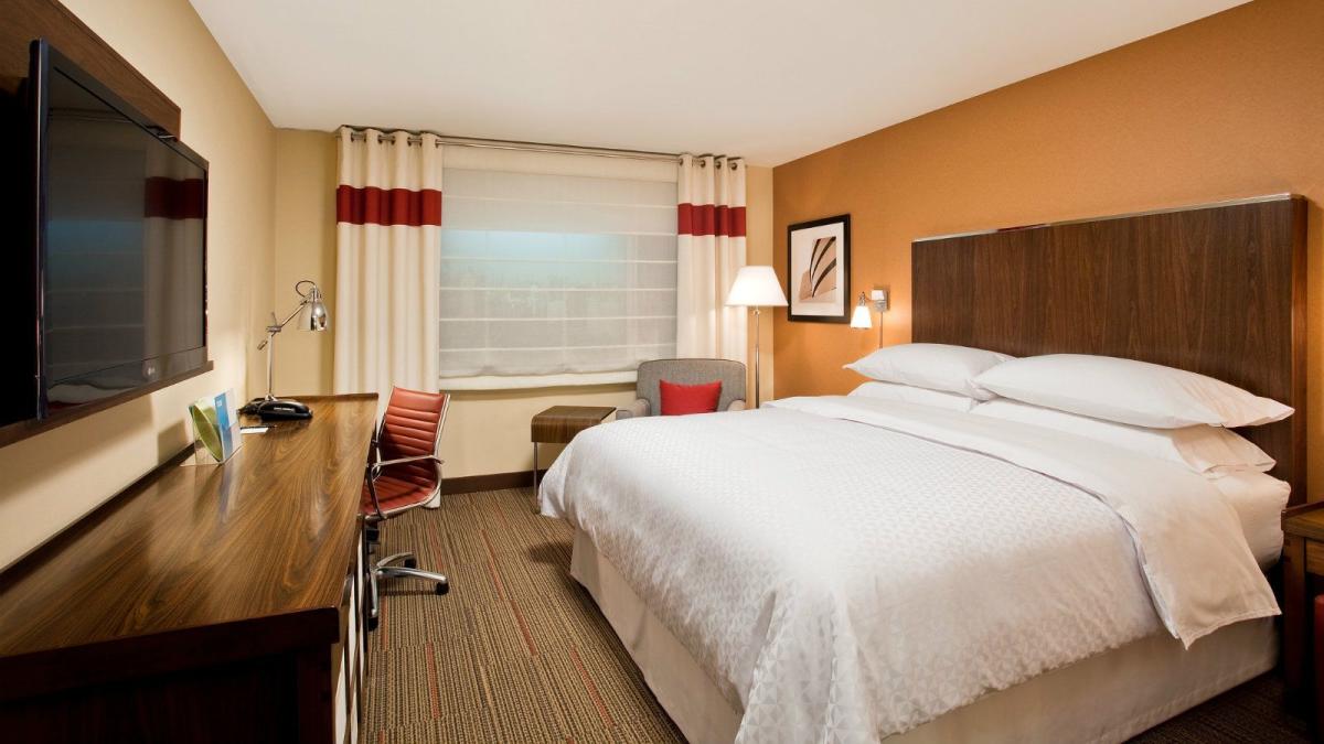 Notre Dame Hotel Deals | Four Points by Sheraton, Elkhart
