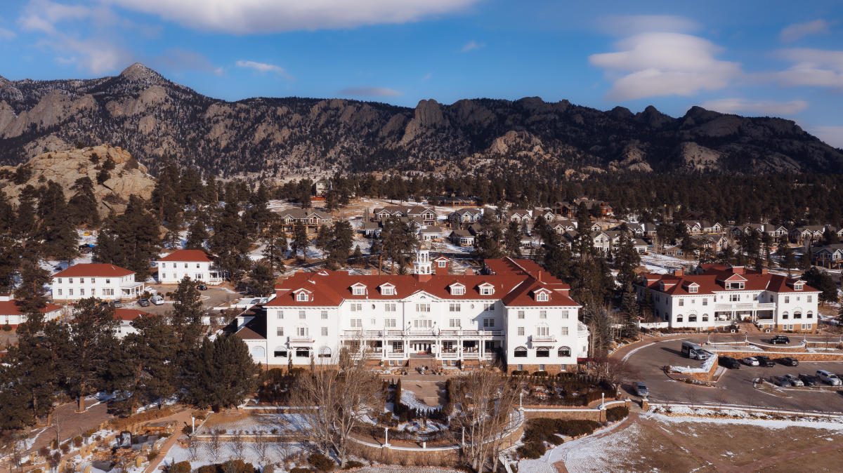 February Events in Estes Park Snowshoe Walks & Festivals