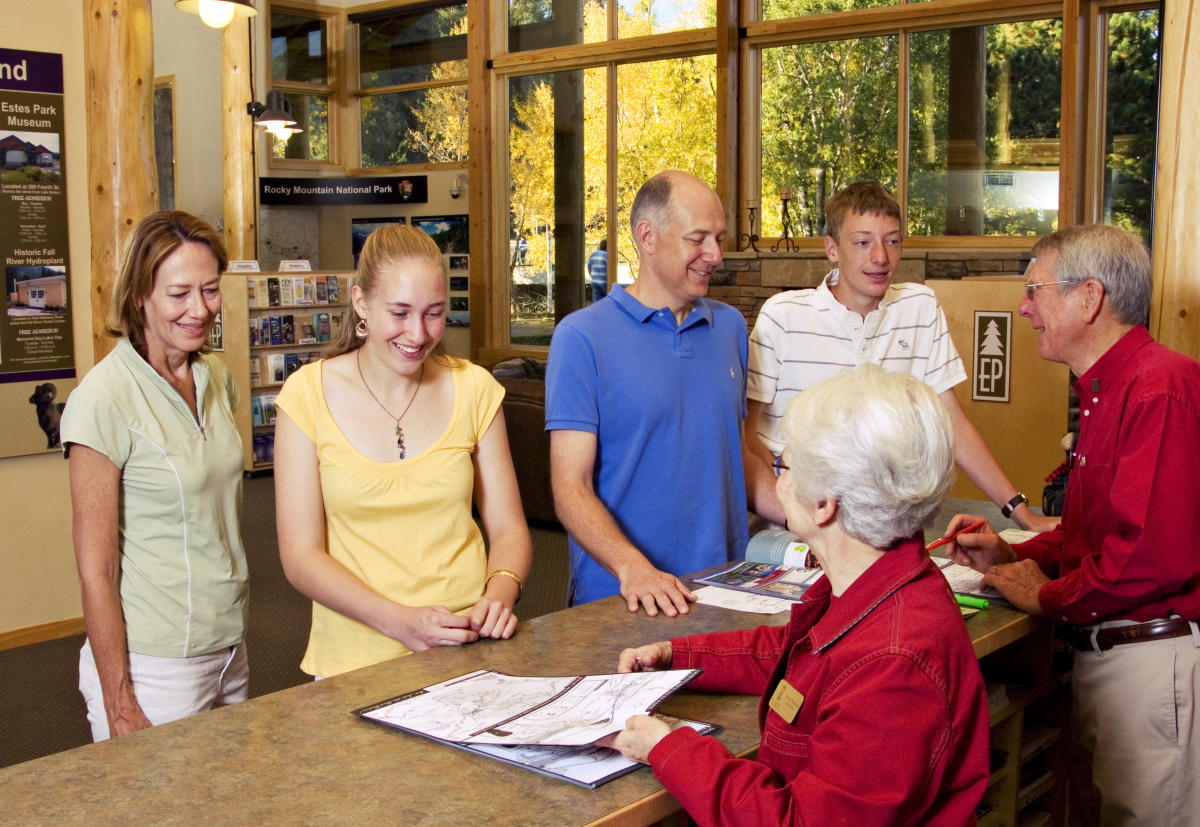 Estes Park Visitor Centers | Your Trip Starts Here