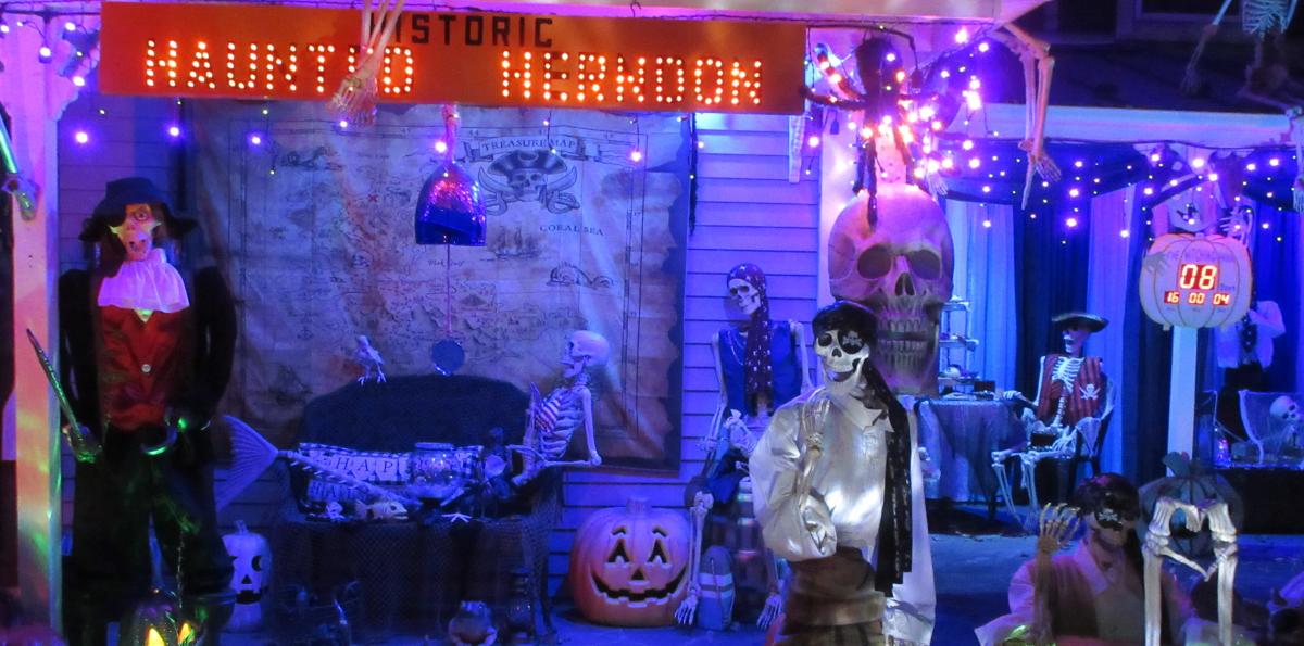 8 Spooky Halloween Yard Home Haunts in Fairfax County | FXVA