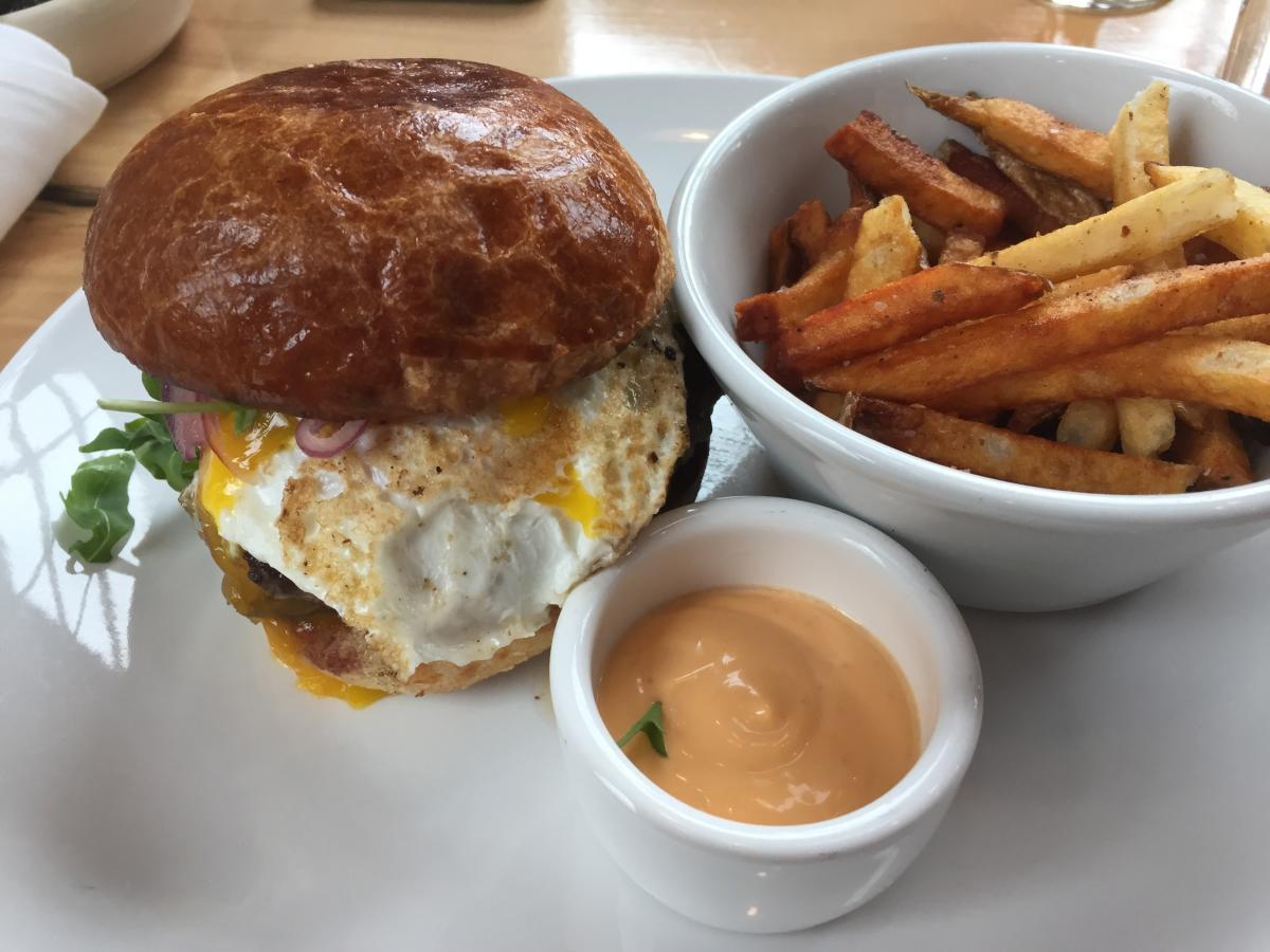 The Best Burgers In Fort Wayne Indiana Dine Locally