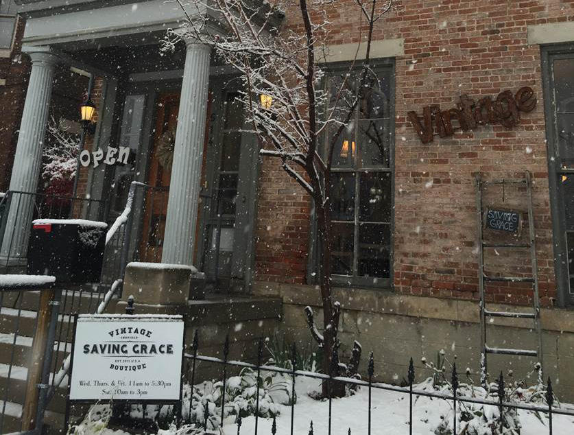 Your guide to holiday bargain shopping in the Fort