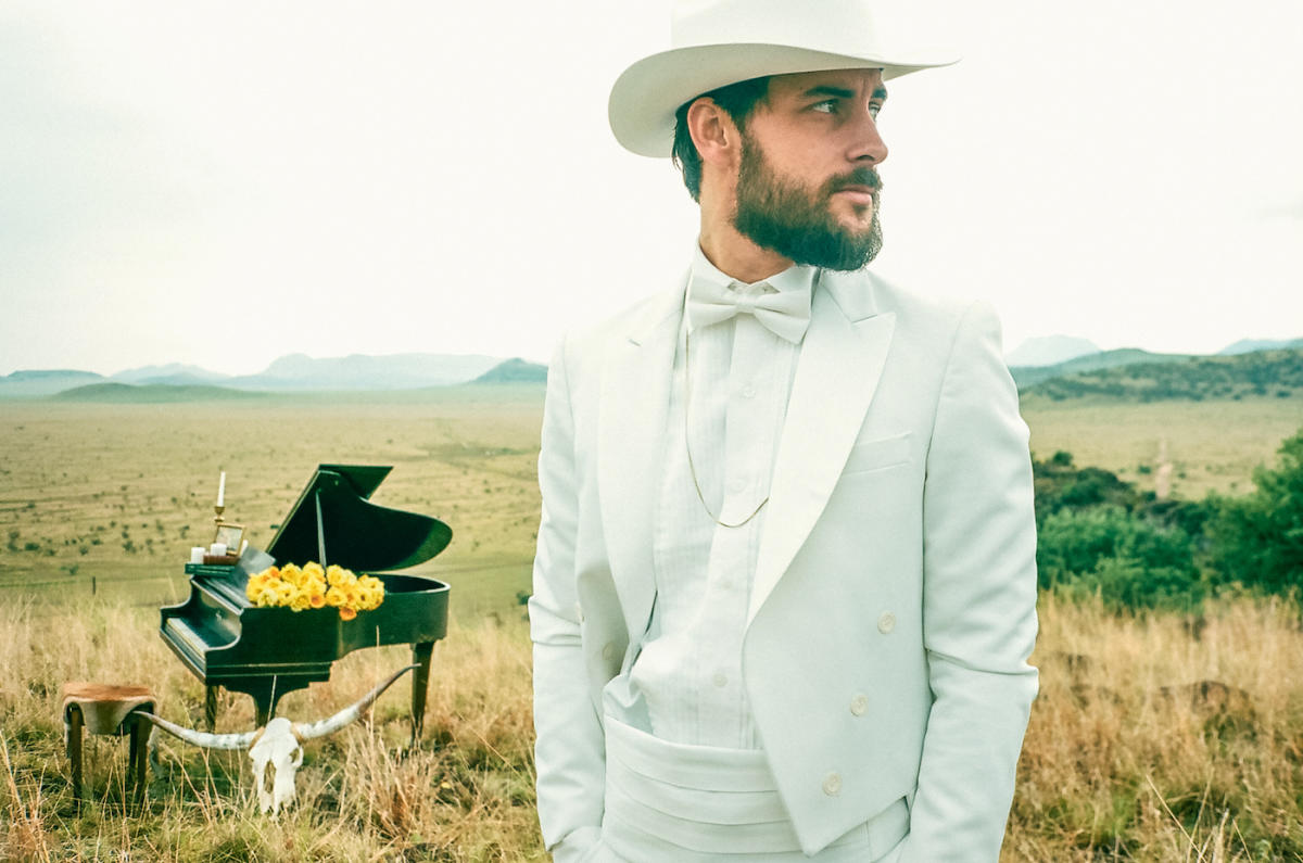 Musician Spotlight Robert Ellis